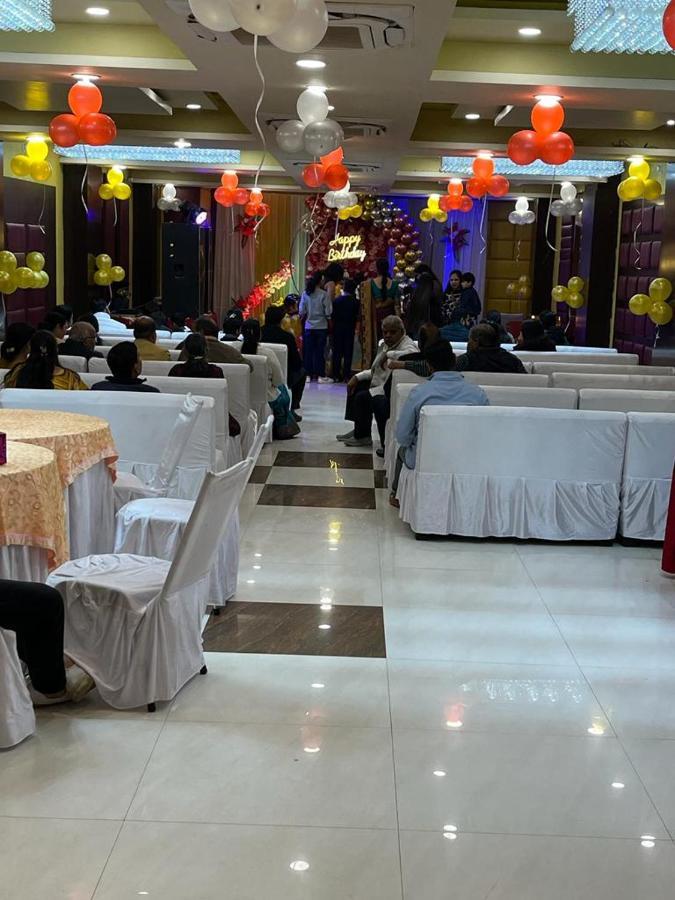 Hotel Hirapanna Bareilly Ngoại thất bức ảnh